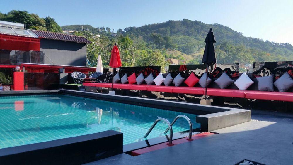 Sharaya Patong Hotel Екстериор снимка