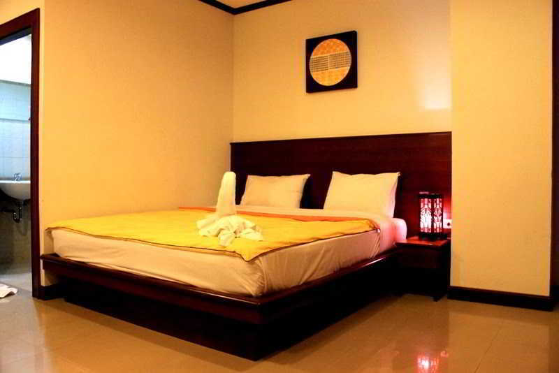 Sharaya Patong Hotel Екстериор снимка