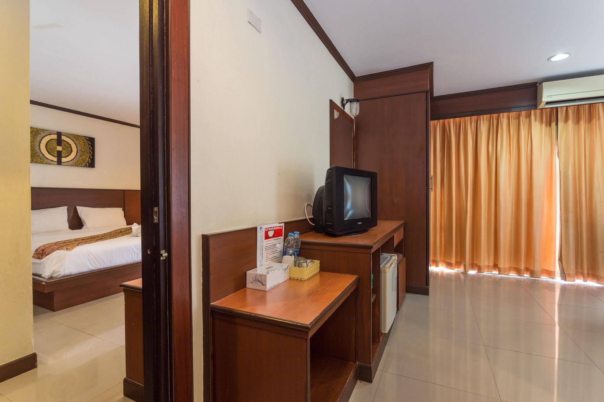 Sharaya Patong Hotel Екстериор снимка