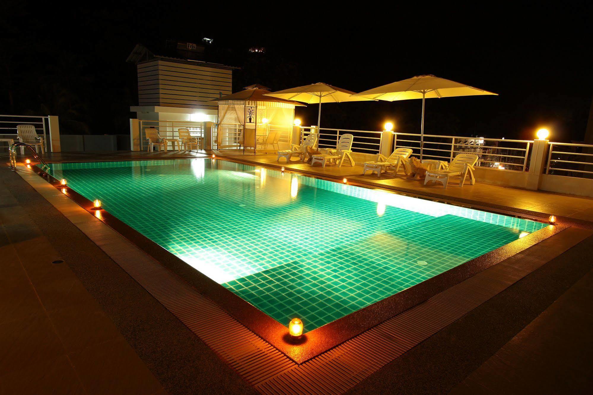 Sharaya Patong Hotel Екстериор снимка